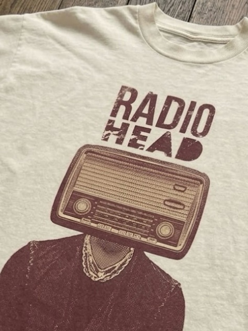 Radiohead Graphic Tee in Cream with Maroon - Picture 3 of 4